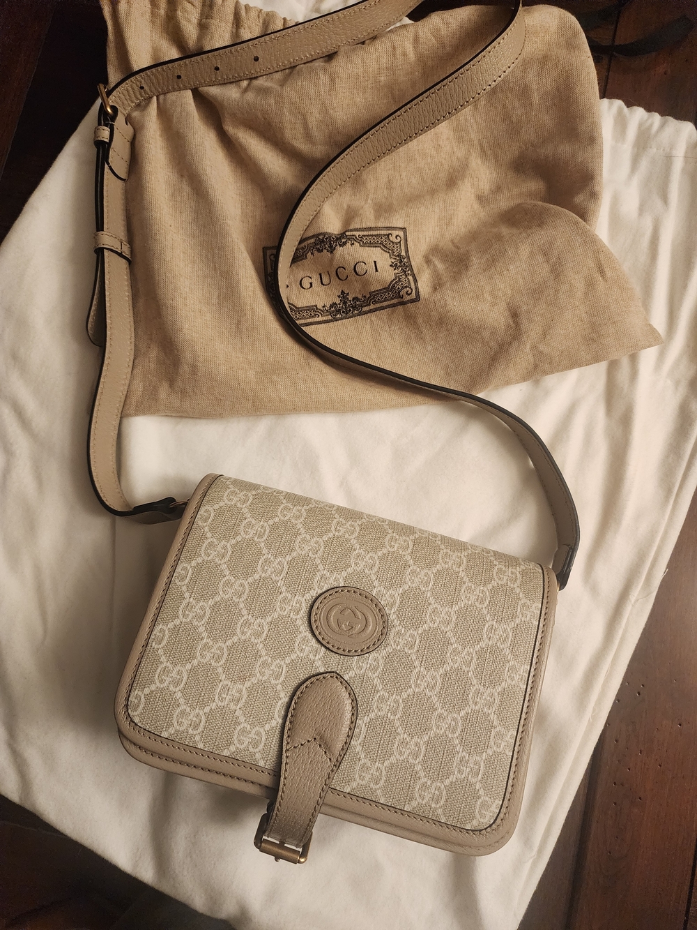 Gucci Interlocking G Mini Crossbody Bag GG Supreme Beige